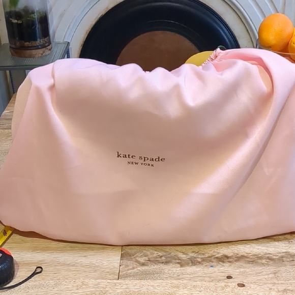 Pristine Kate Spade Tan and Cream Tote Bag - Picture 14 of 14